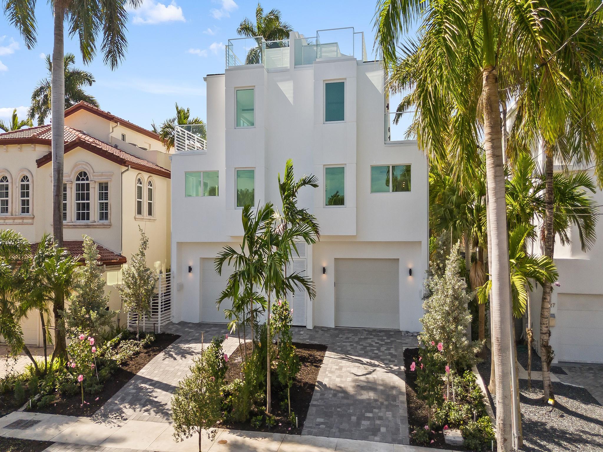 421 Hendricks Isle North