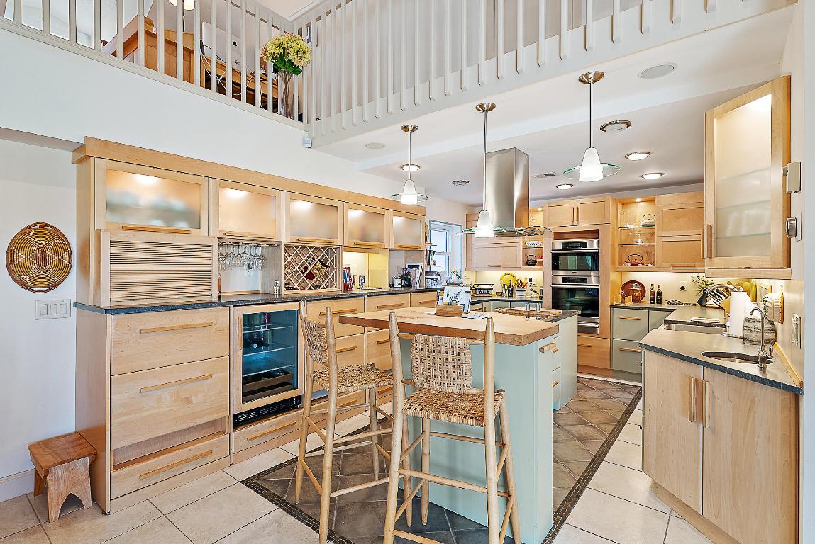 2608 Fairway Drive N