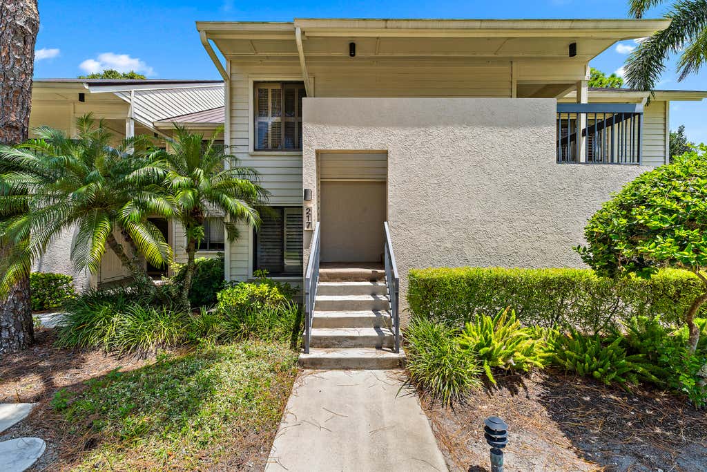 Photo of 6433 SE Brandywine Court #Unit 217, Stuart, FL 34997 (MLS # B26067034)