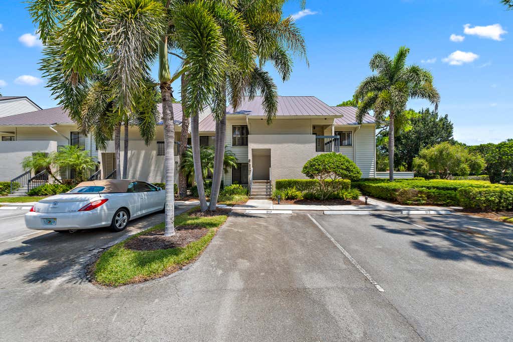 Photo of 6433 SE Brandywine Court #Unit 217, Stuart, FL 34997 (MLS # B26067034)