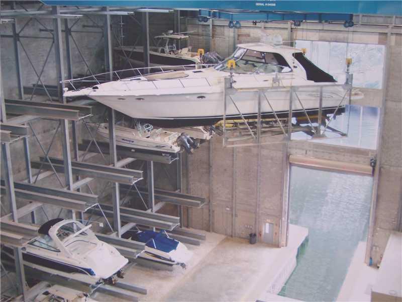 THE PORT MARINA - Land