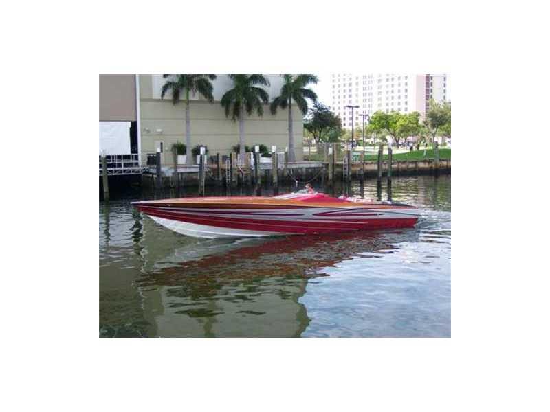 THE PORT MARINA - Land