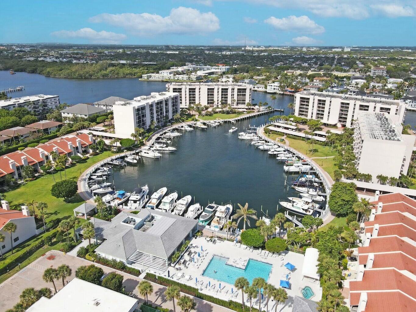 YACHT & RACQUET CLUB OF B - Residential Lease