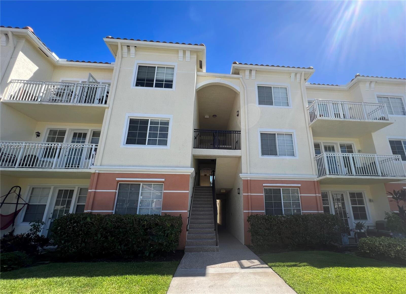 Properties 9887 Baywinds Drive 4305