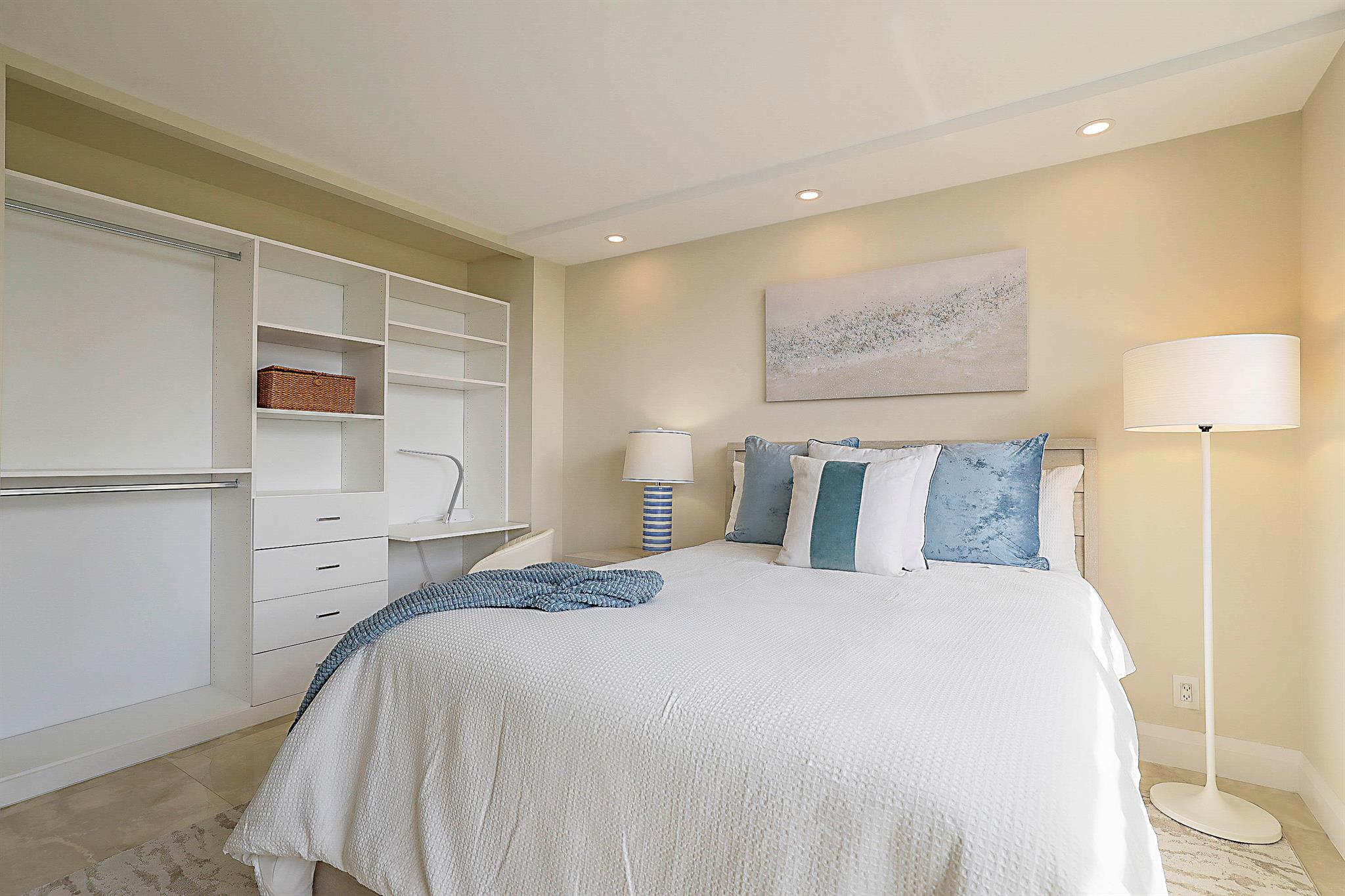 BOCA TOWERS CONDO PORTION - Residential Lease