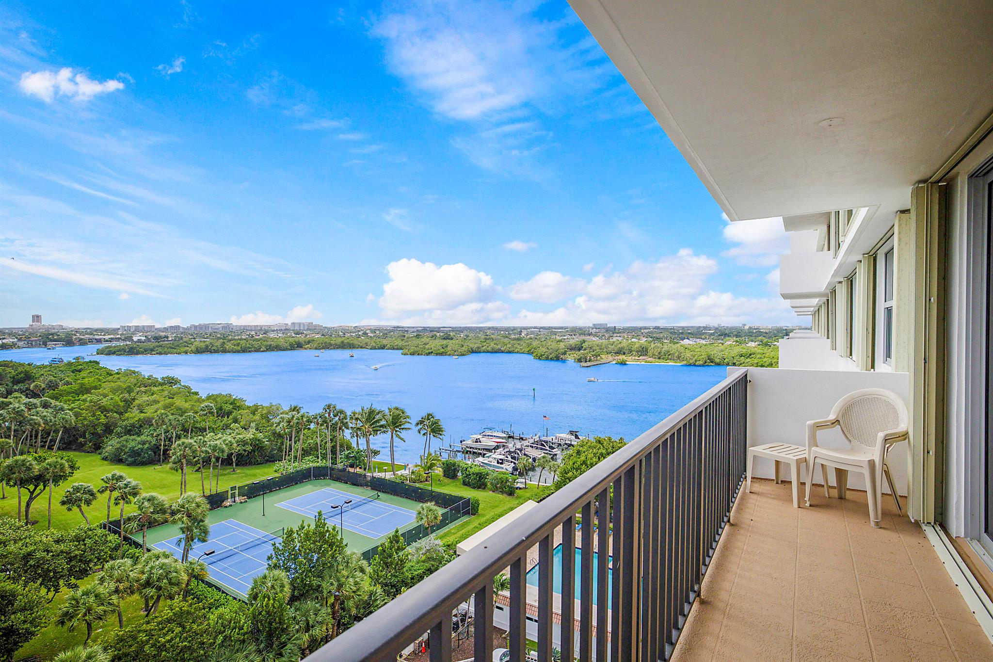 BOCA TOWERS CONDO PORTION - Residential Lease