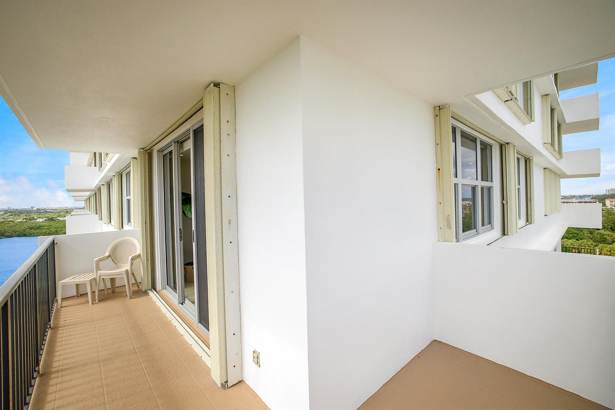 BOCA TOWERS CONDO PORTION - Residential Lease