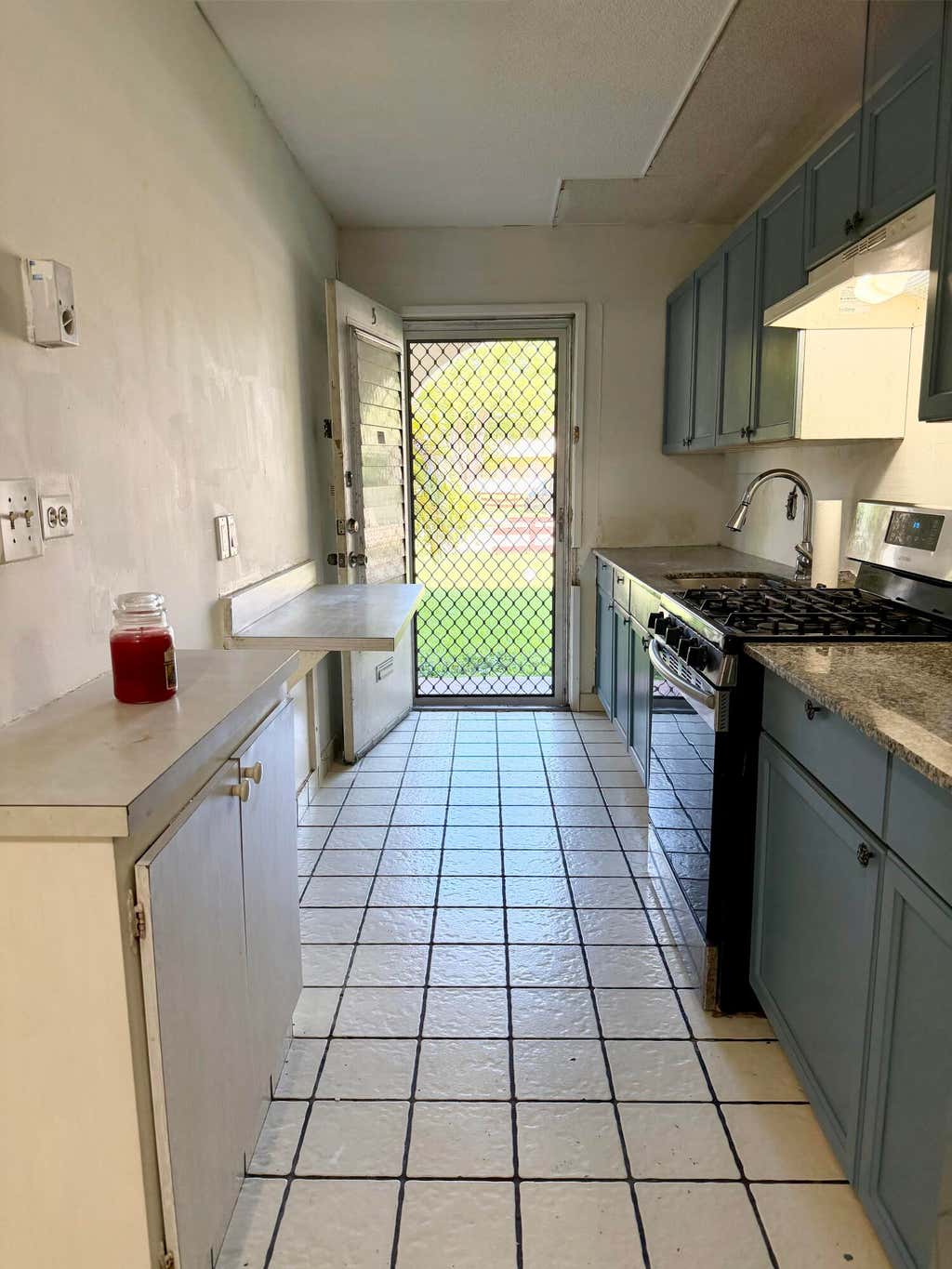 Photo of 20330 NE 2nd Avenue #D-5, Miami Gardens, FL 33179 (MLS # B26045495)