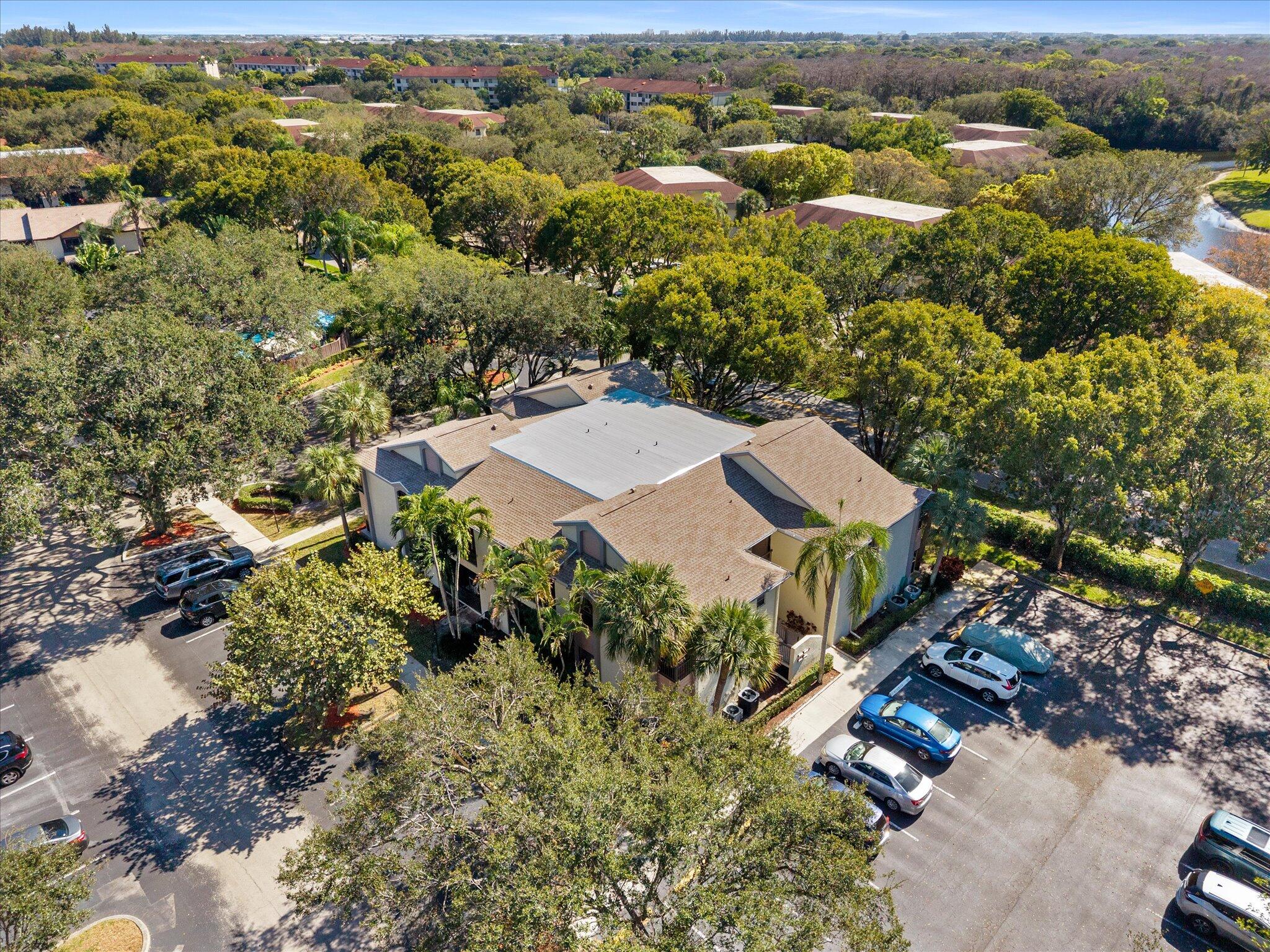 BAYWOOD VILLAGE III-B CONDO - Residential