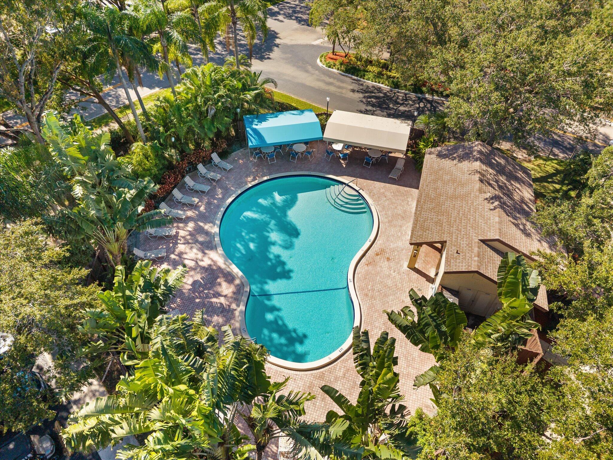 BAYWOOD VILLAGE III-B CONDO - Residential