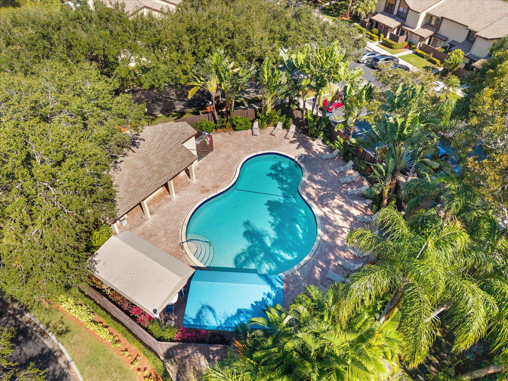 BAYWOOD VILLAGE III-B CONDO - Residential