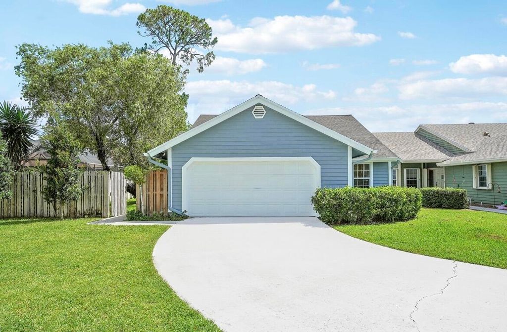 Photo of 12625 Timber Ridge Circle, Wellington, FL 33414 (MLS # B26031887)