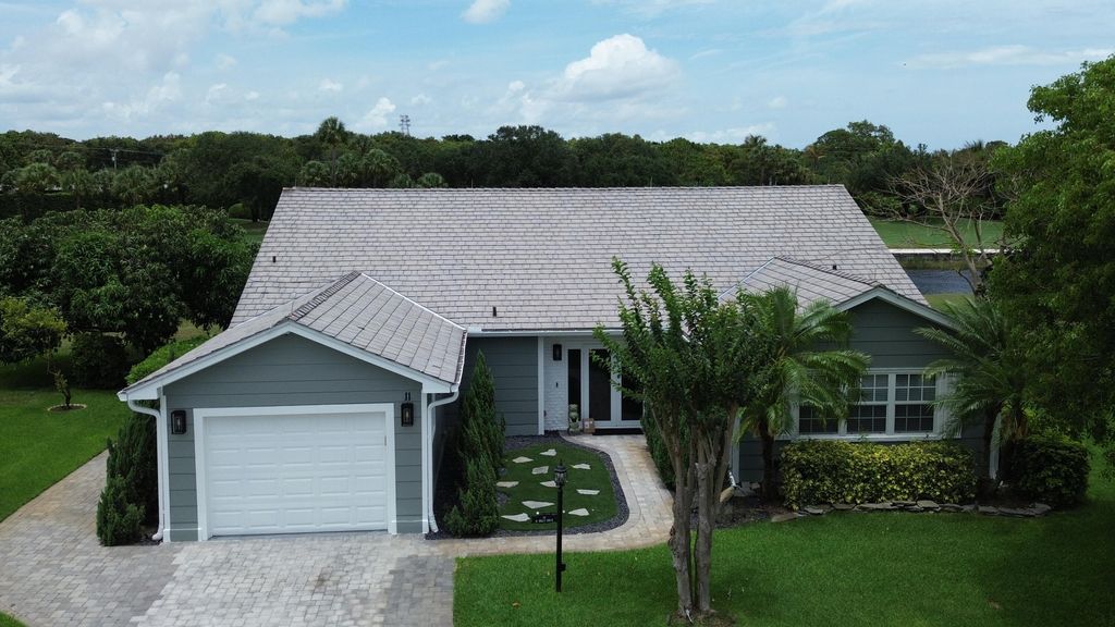 Photo of 11 Holly Drive, Boynton Beach, FL 33436 (MLS # B26031910)