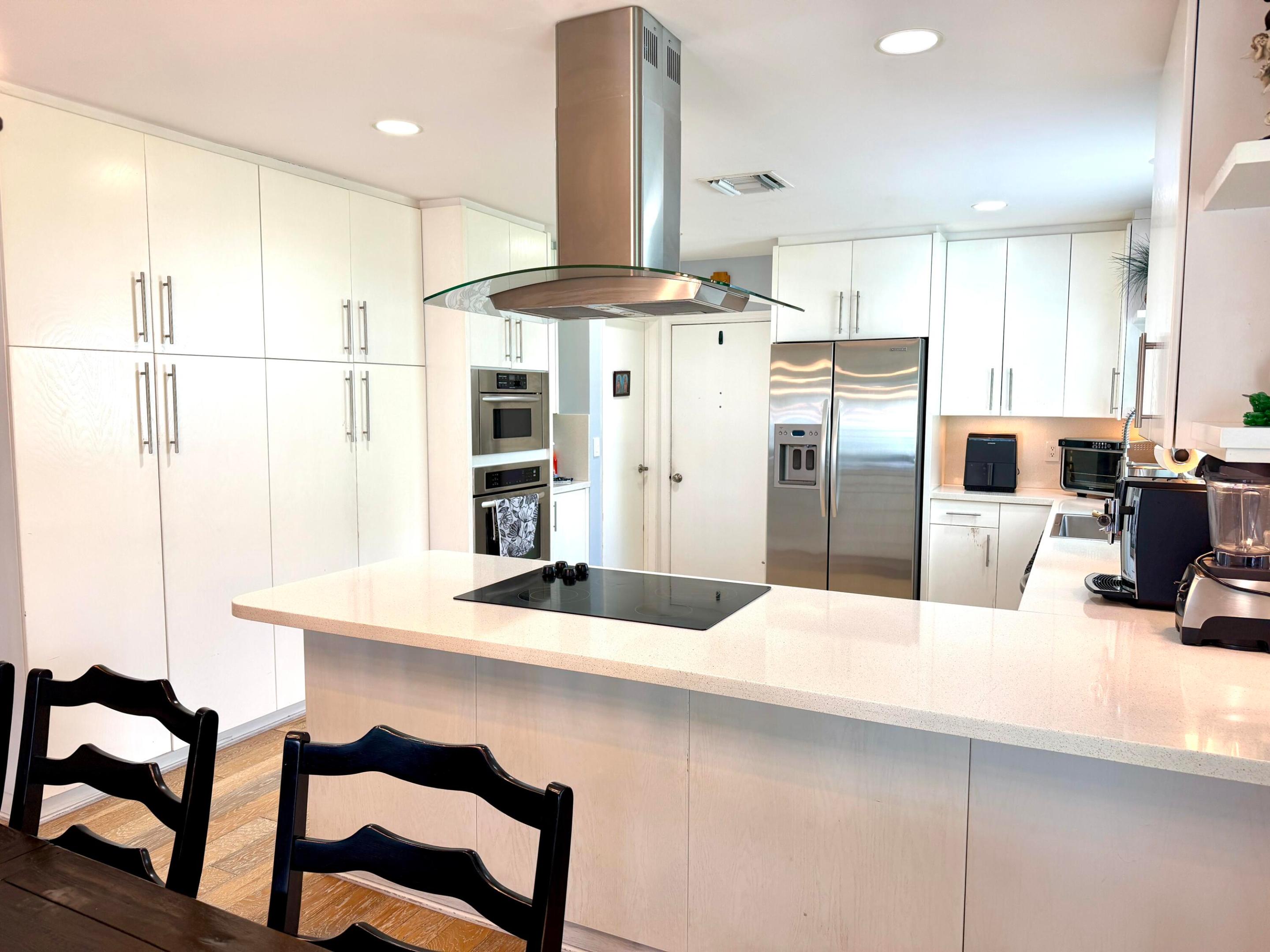 DELRAY DUNES HOLLY VILLAS CONDO - Residential