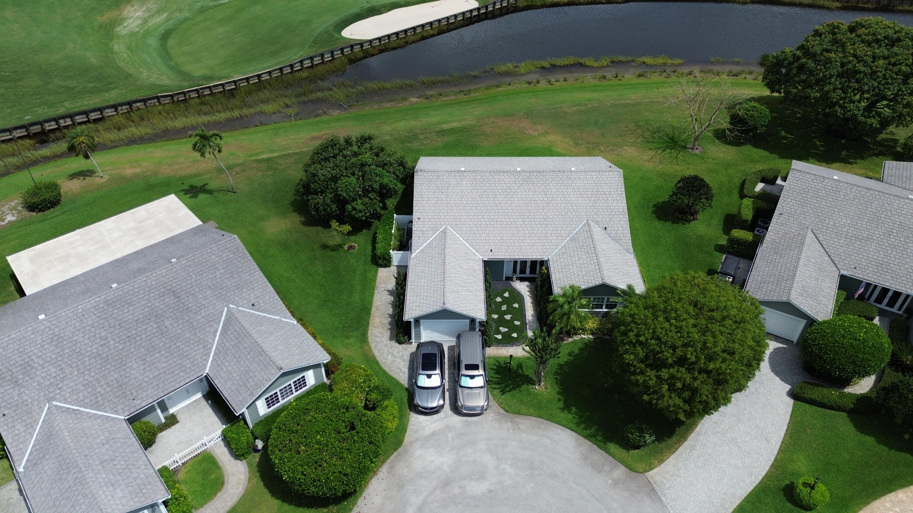 11 Holly Drive