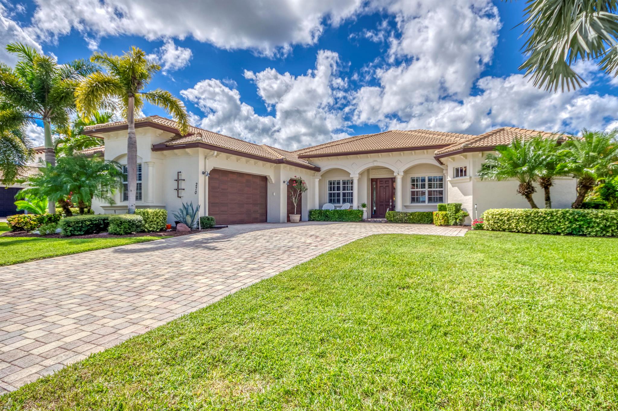 270 Rudder Cay Way