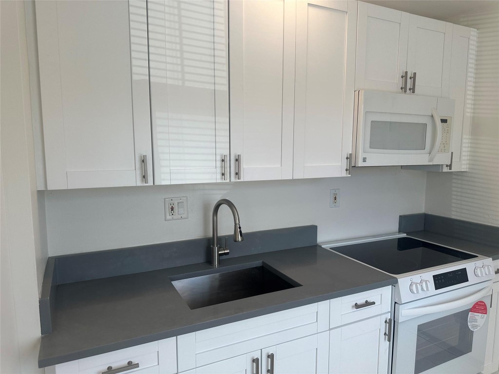 Pine Crest Amd 7-13 B - Residential Lease