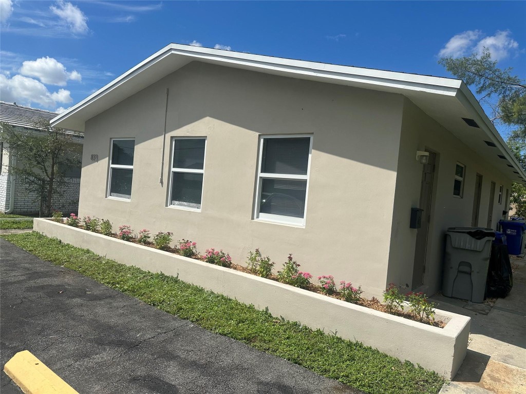 Pine Crest Amd 7-13 B - Residential Lease