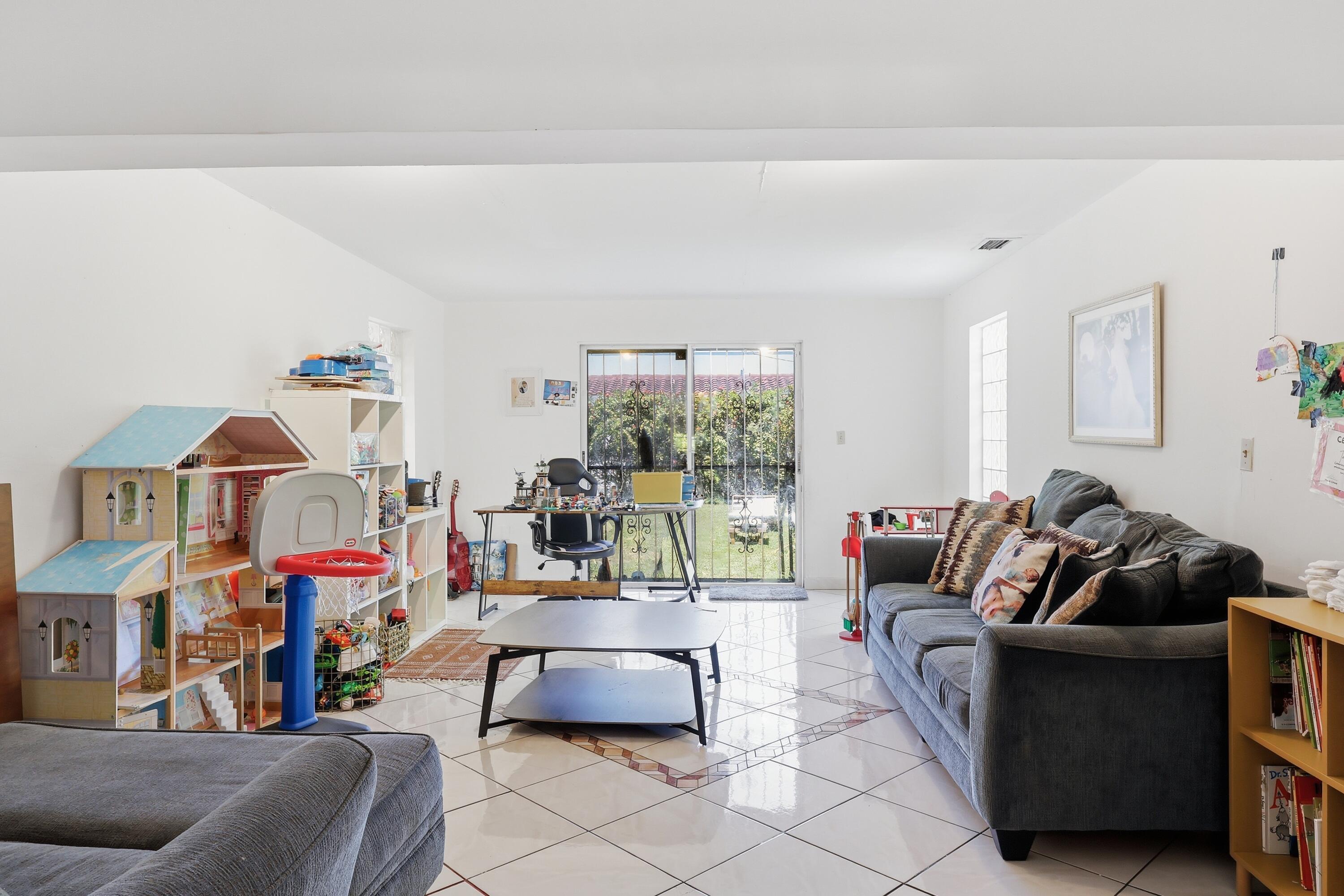 OCEAN BEACH ADDN NO 3 - Residential