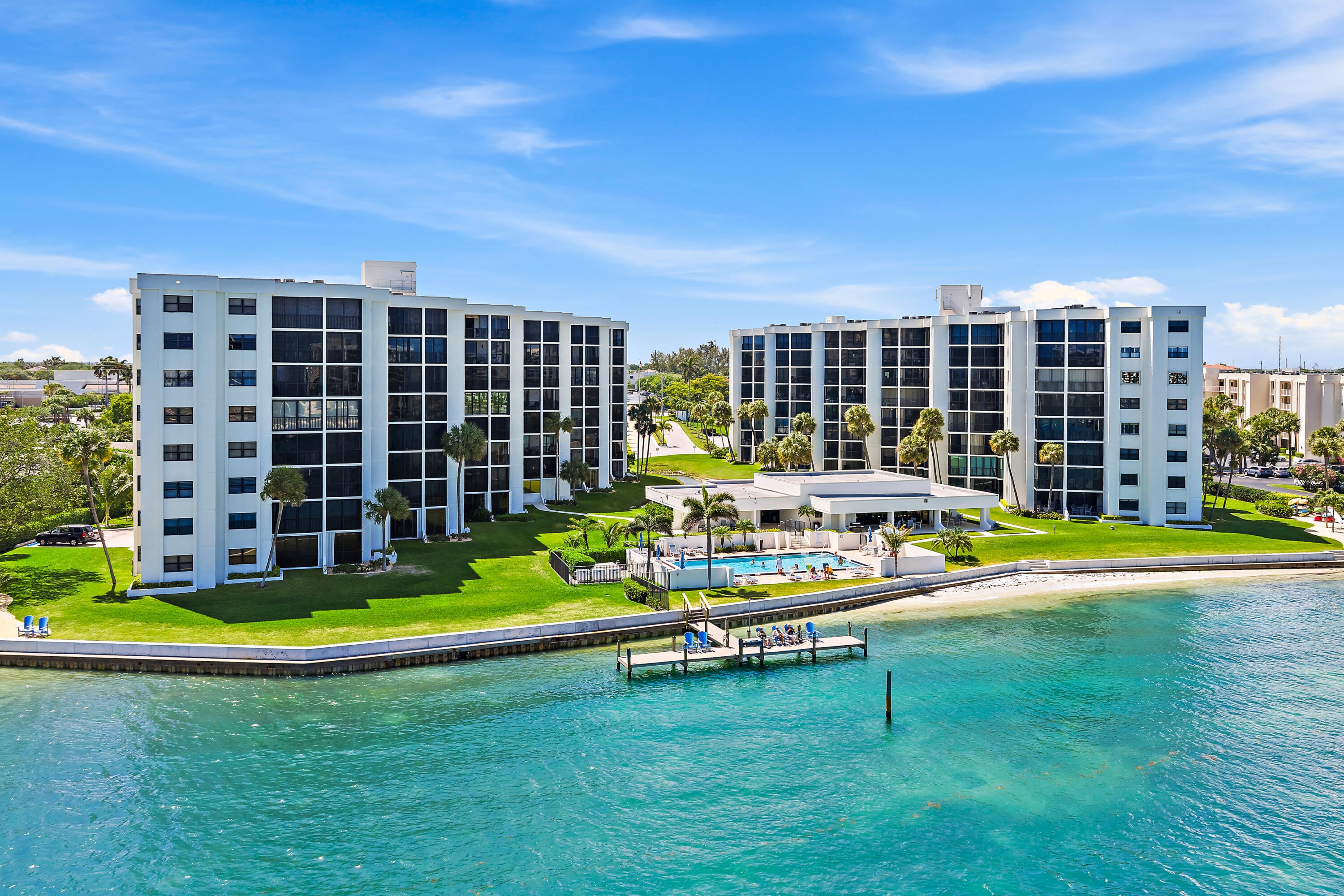 19800 Sandpointe Bay Drive 305