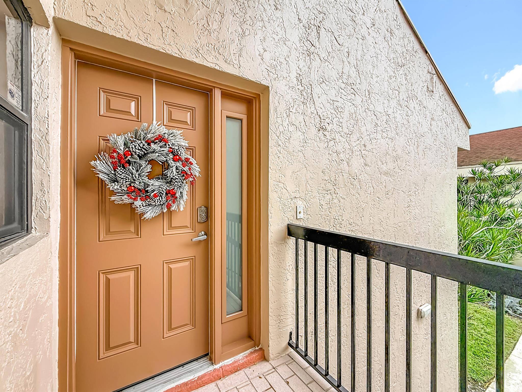 APPLEWOOD VILLAGE II-A CO - Residential Lease