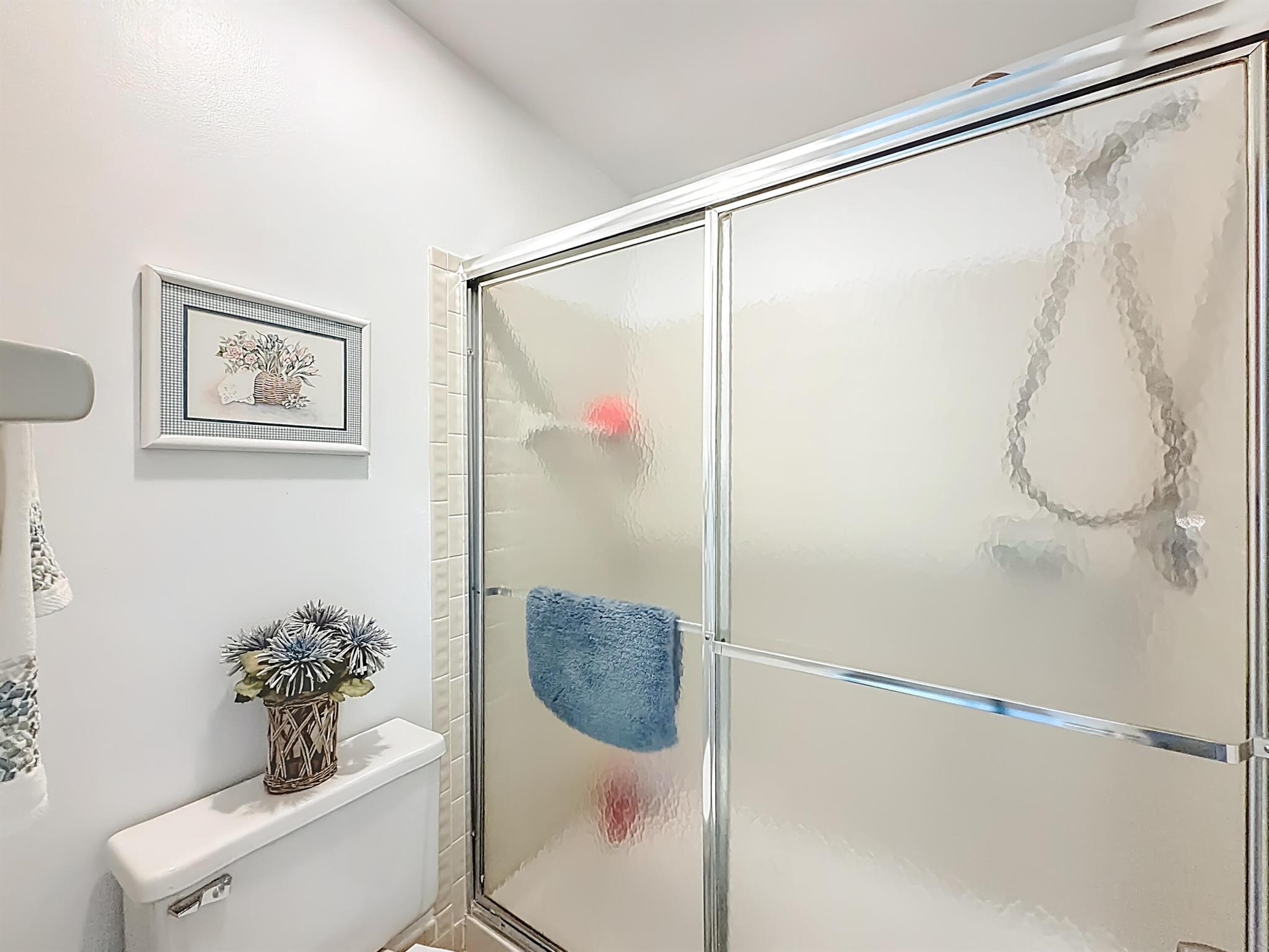 APPLEWOOD VILLAGE II-A CO - Residential Lease