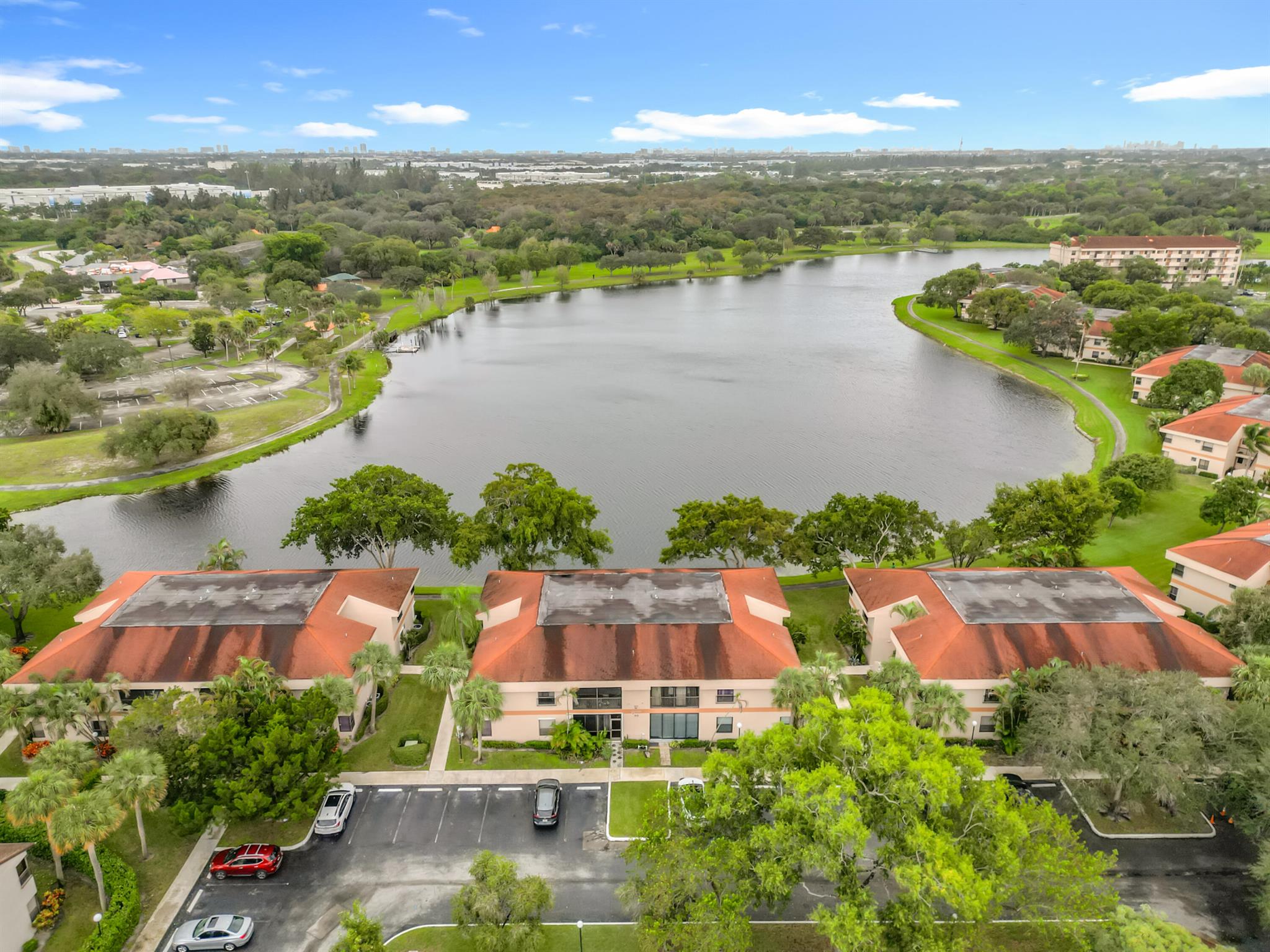 APPLEWOOD VILLAGE II-A CO - Residential Lease