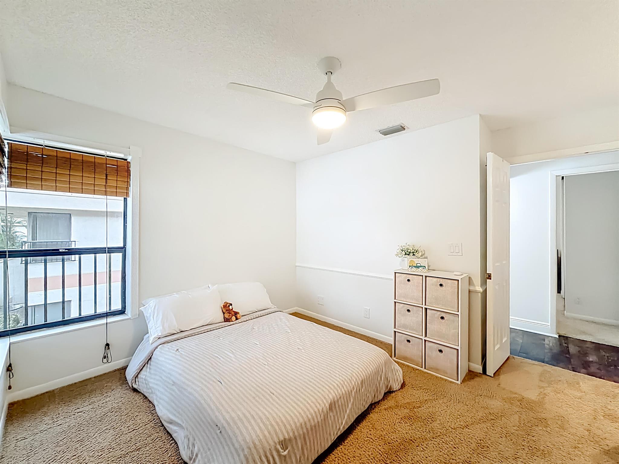 APPLEWOOD VILLAGE II-A CO - Residential Lease