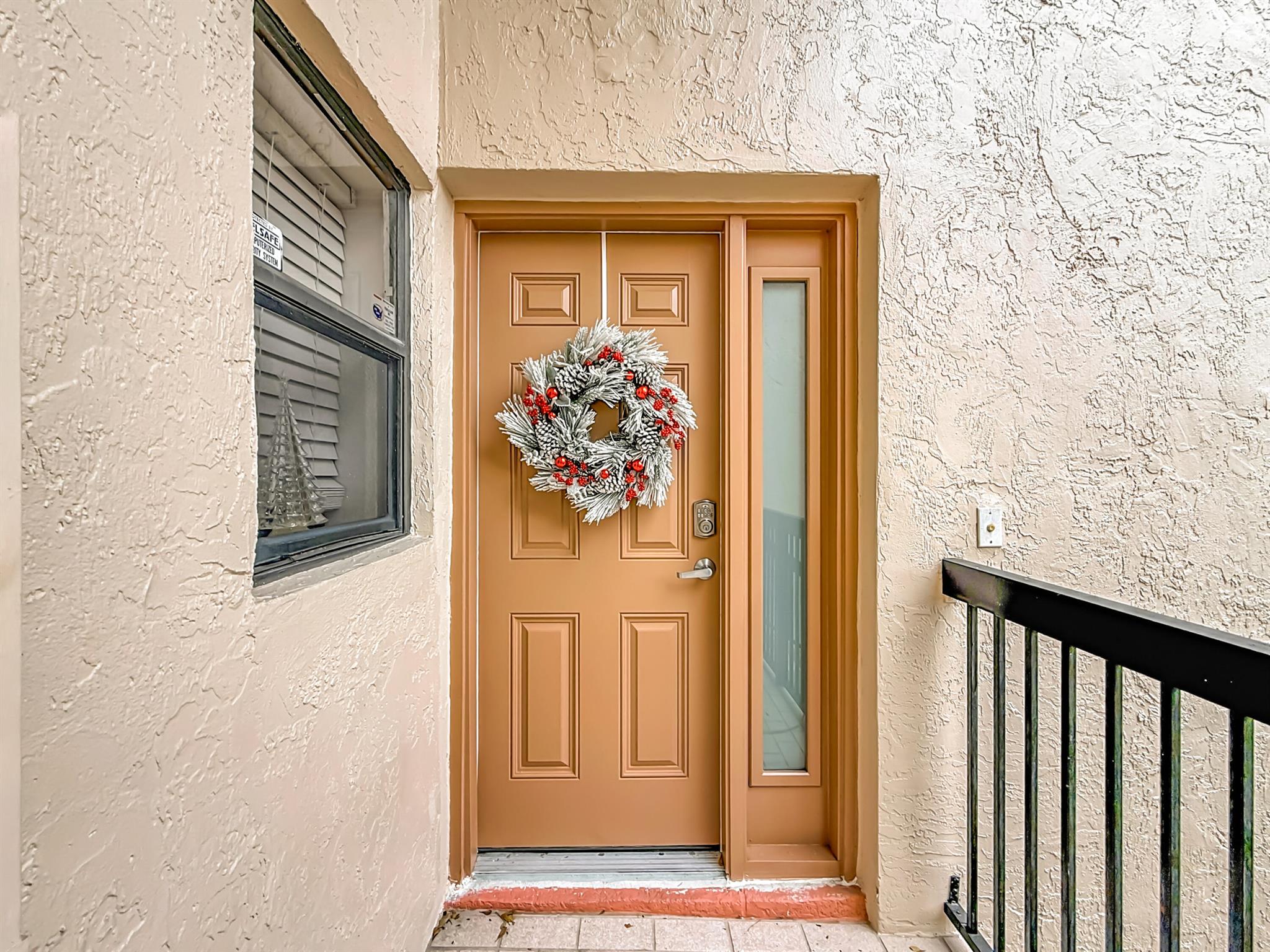 APPLEWOOD VILLAGE II-A CO - Residential Lease