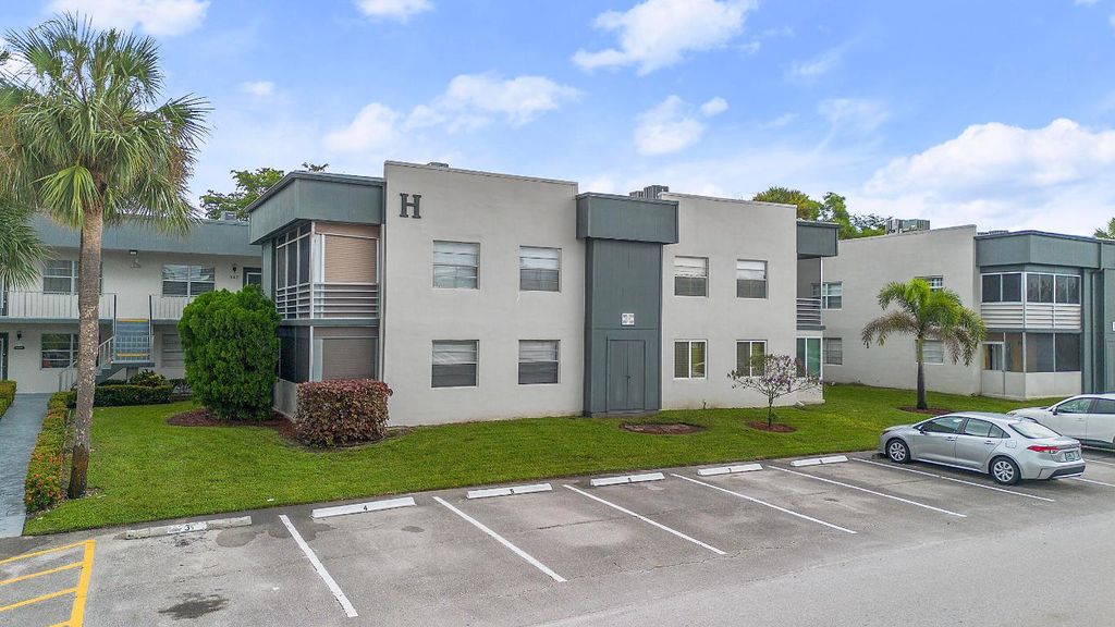 Photo of 339 Normandy H, Delray Beach, FL 33484 (MLS # R11121332)