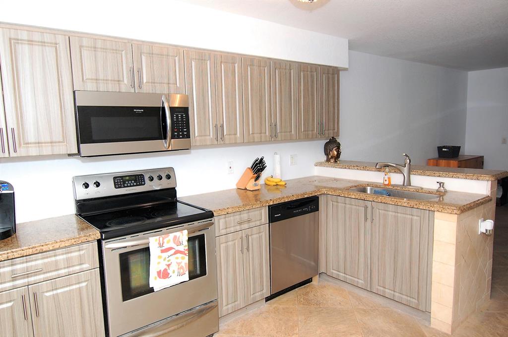 CENTURA PARC - Residential