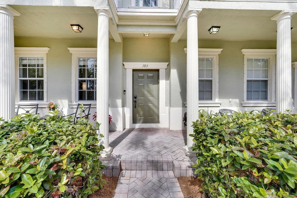 Photo of 185 Indian Creek Parkway #103, Jupiter, FL 33458 (MLS # R10957536)