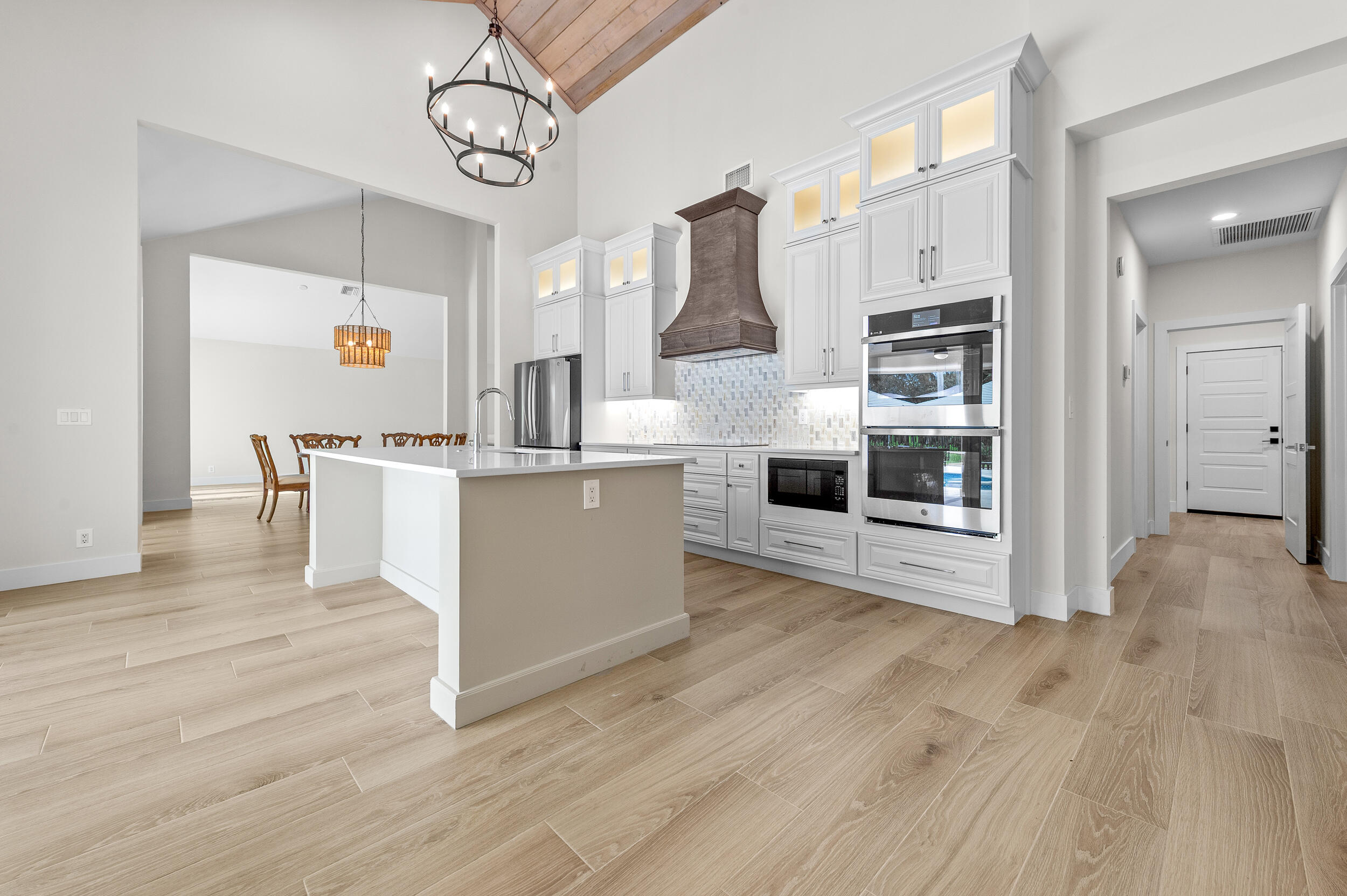 HERITAGE OAKS - Residential