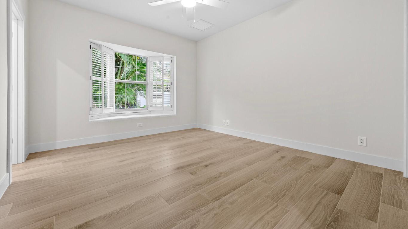 HERITAGE OAKS - Residential