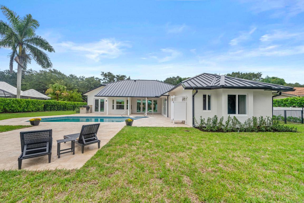 HERITAGE OAKS - Residential