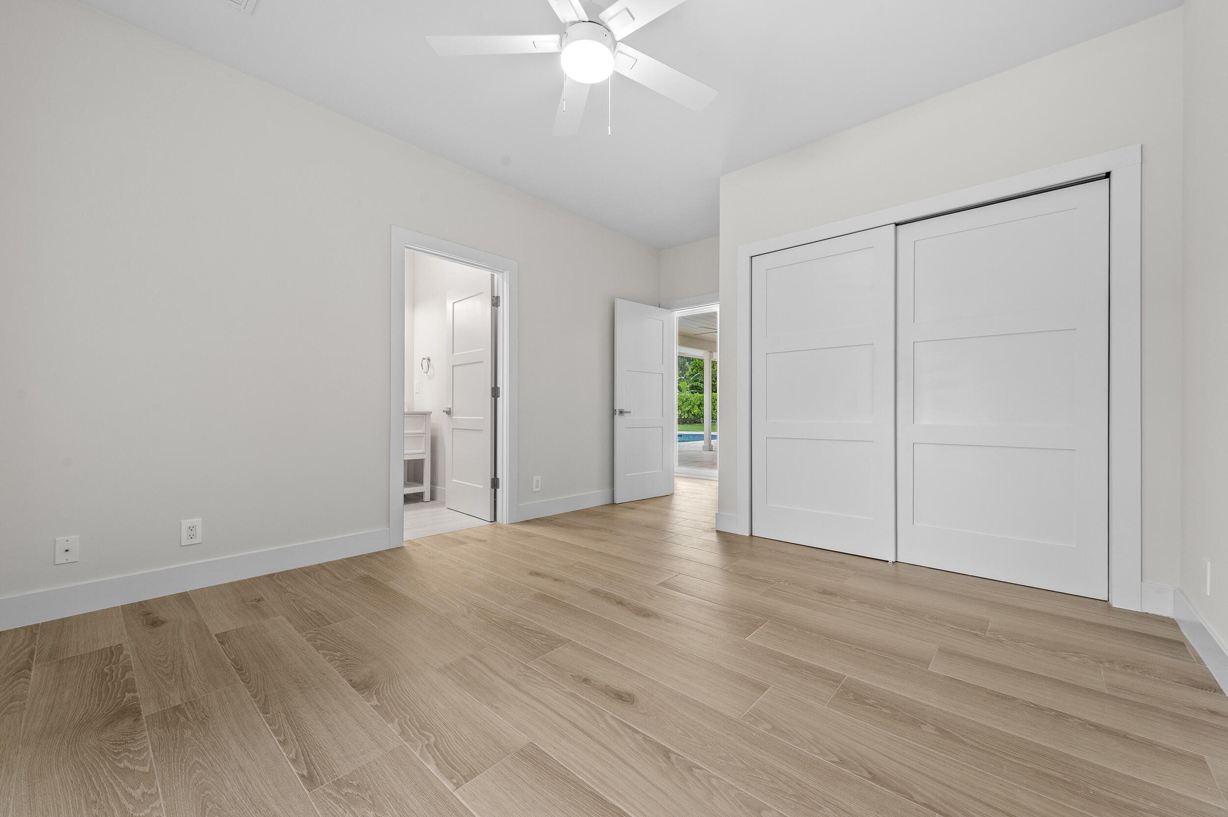 HERITAGE OAKS - Residential