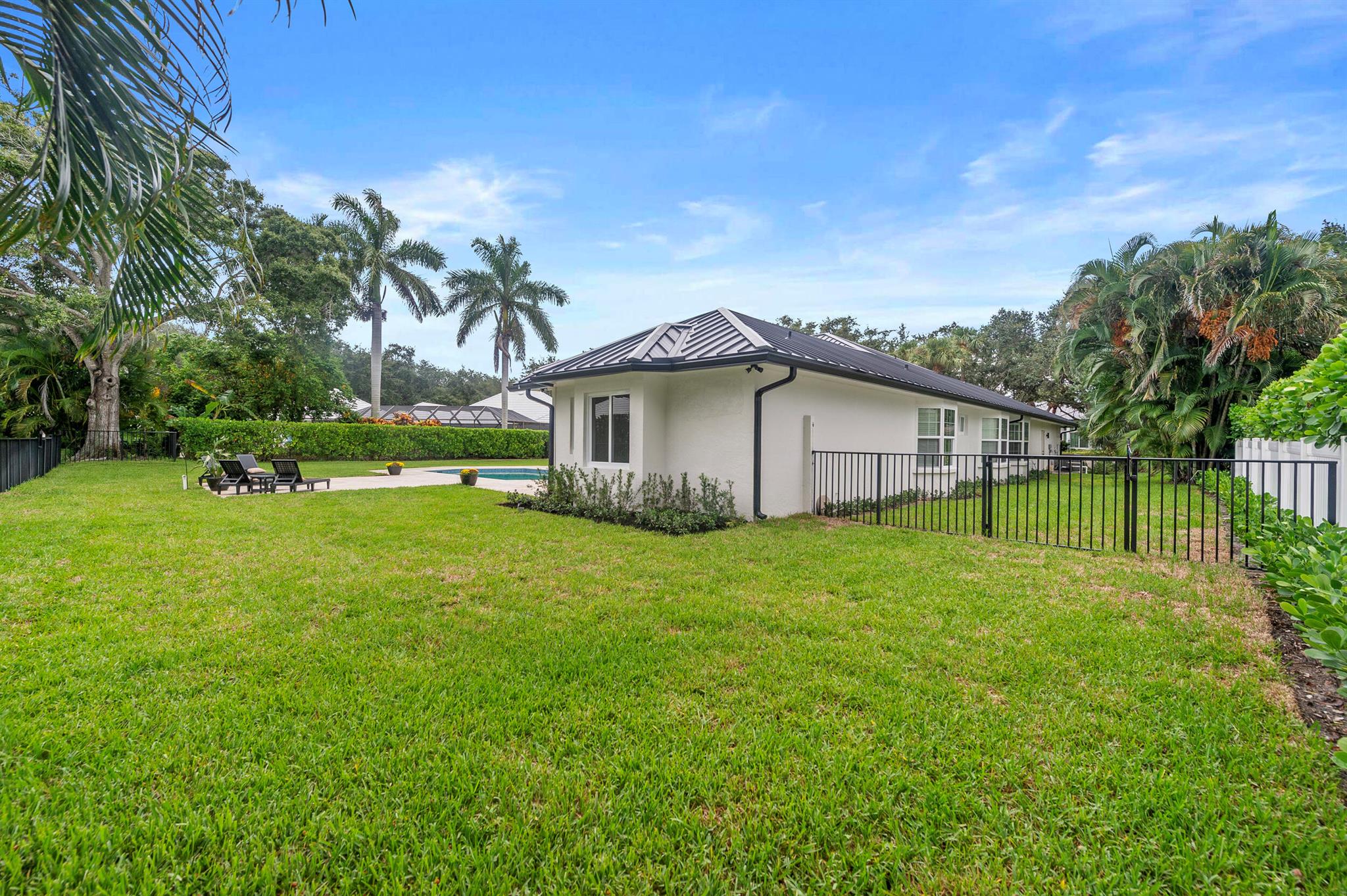 HERITAGE OAKS - Residential