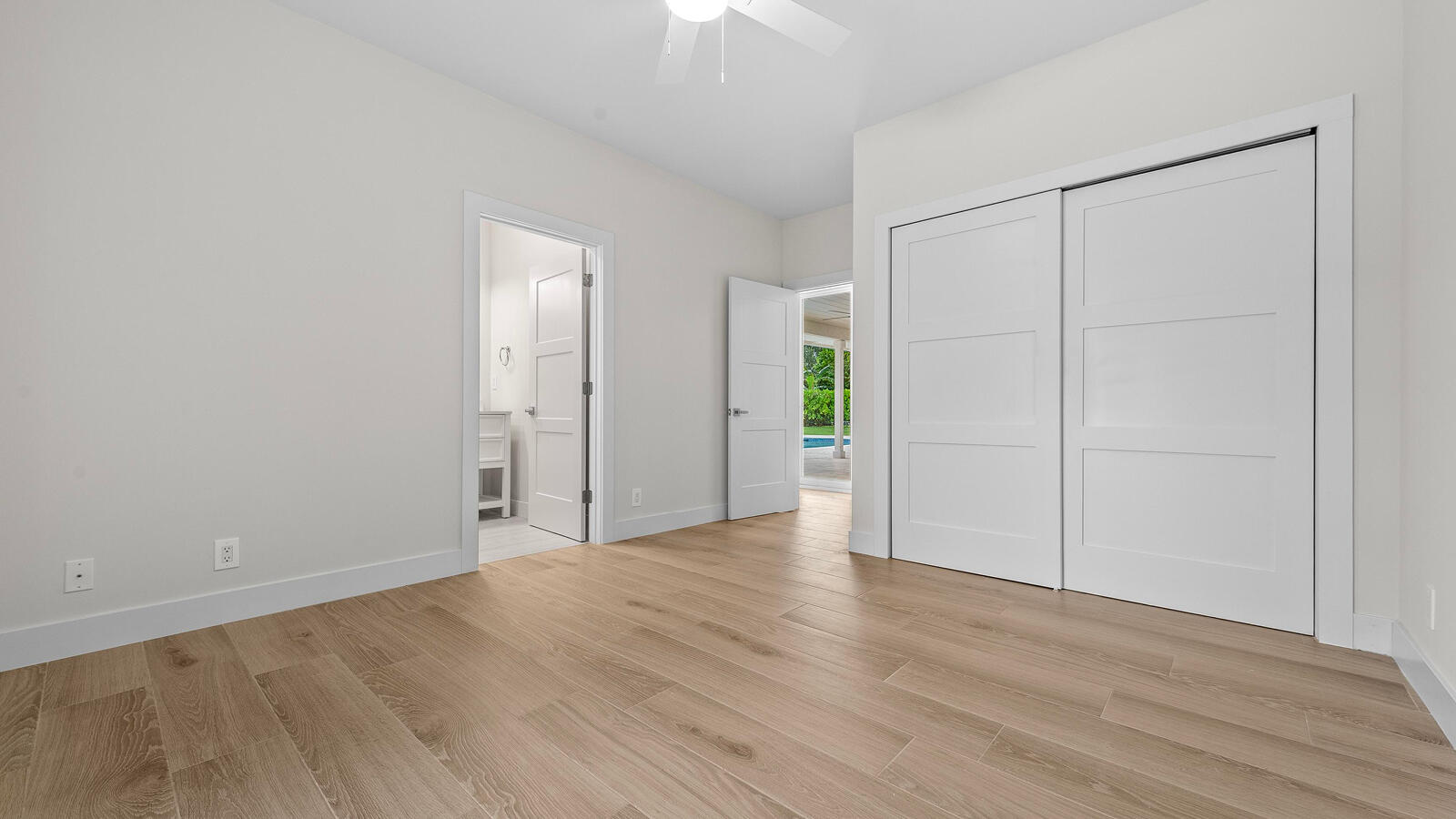 HERITAGE OAKS - Residential