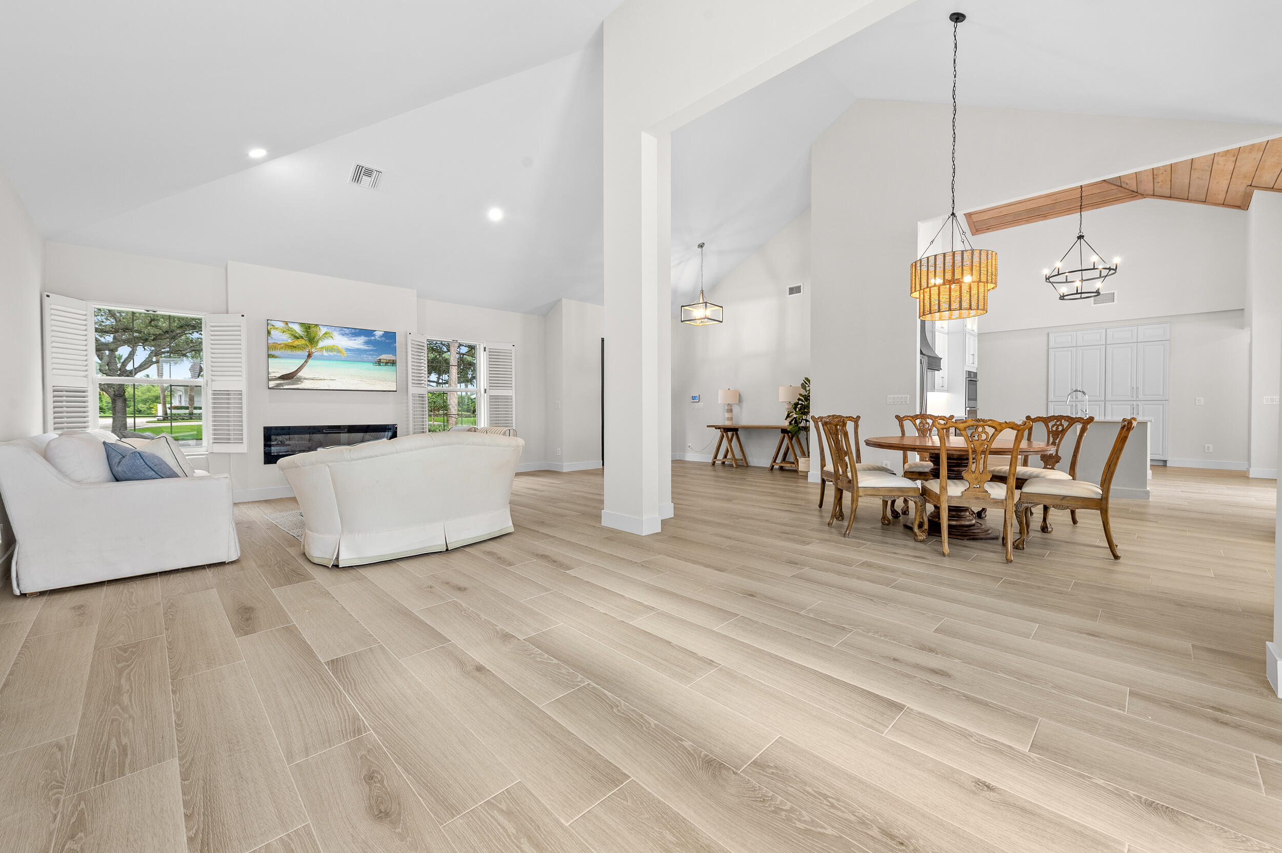 HERITAGE OAKS - Residential