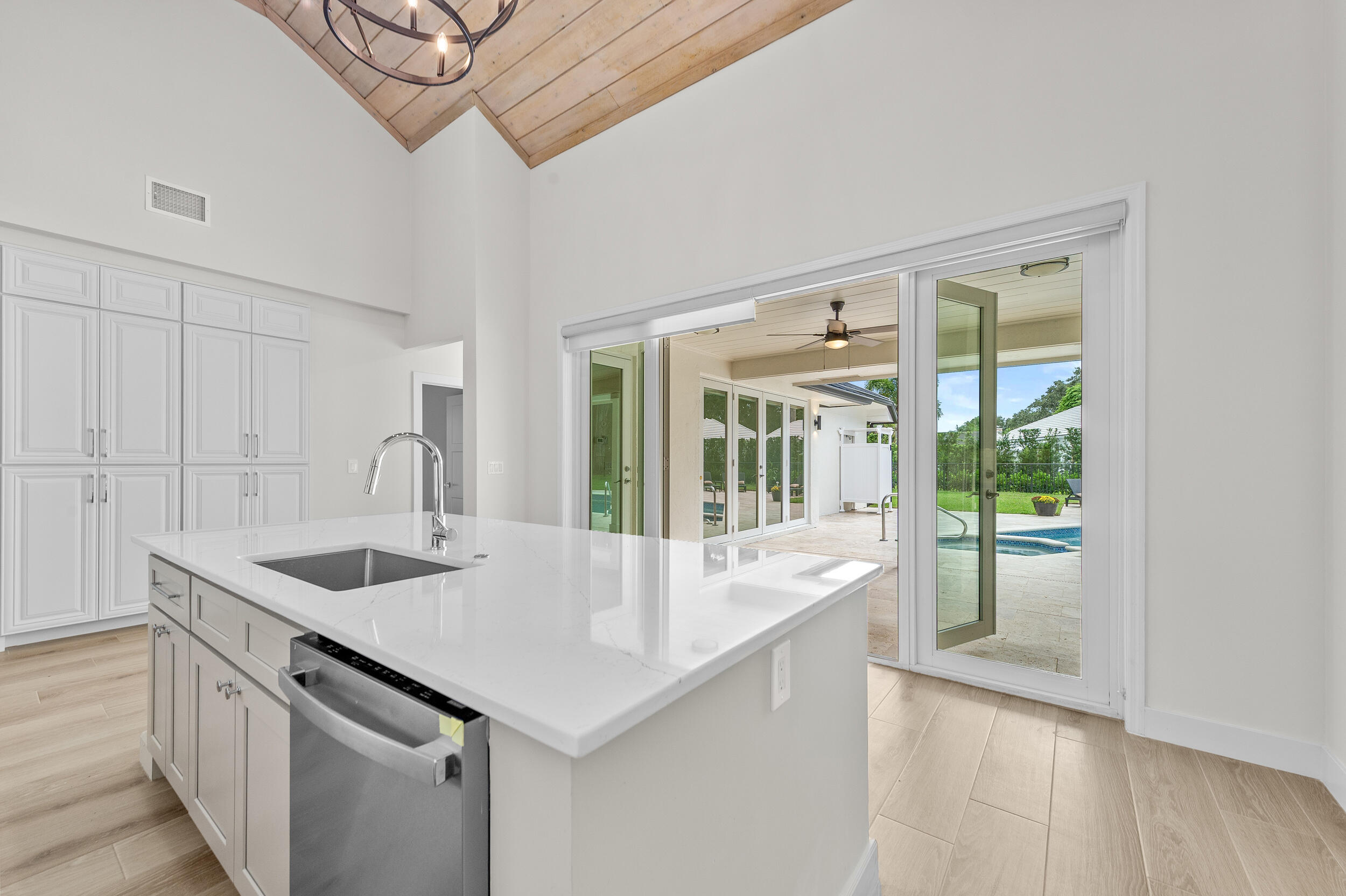 HERITAGE OAKS - Residential