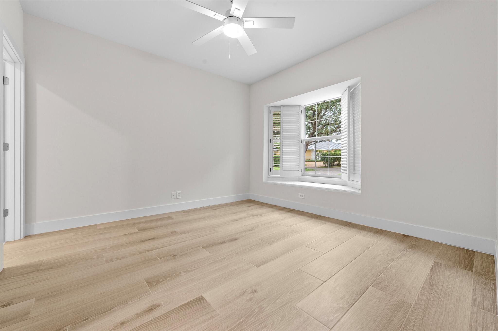 HERITAGE OAKS - Residential