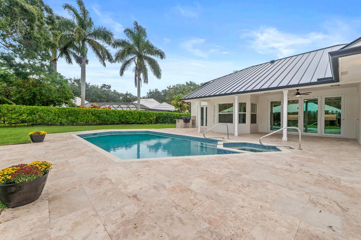 HERITAGE OAKS - Residential