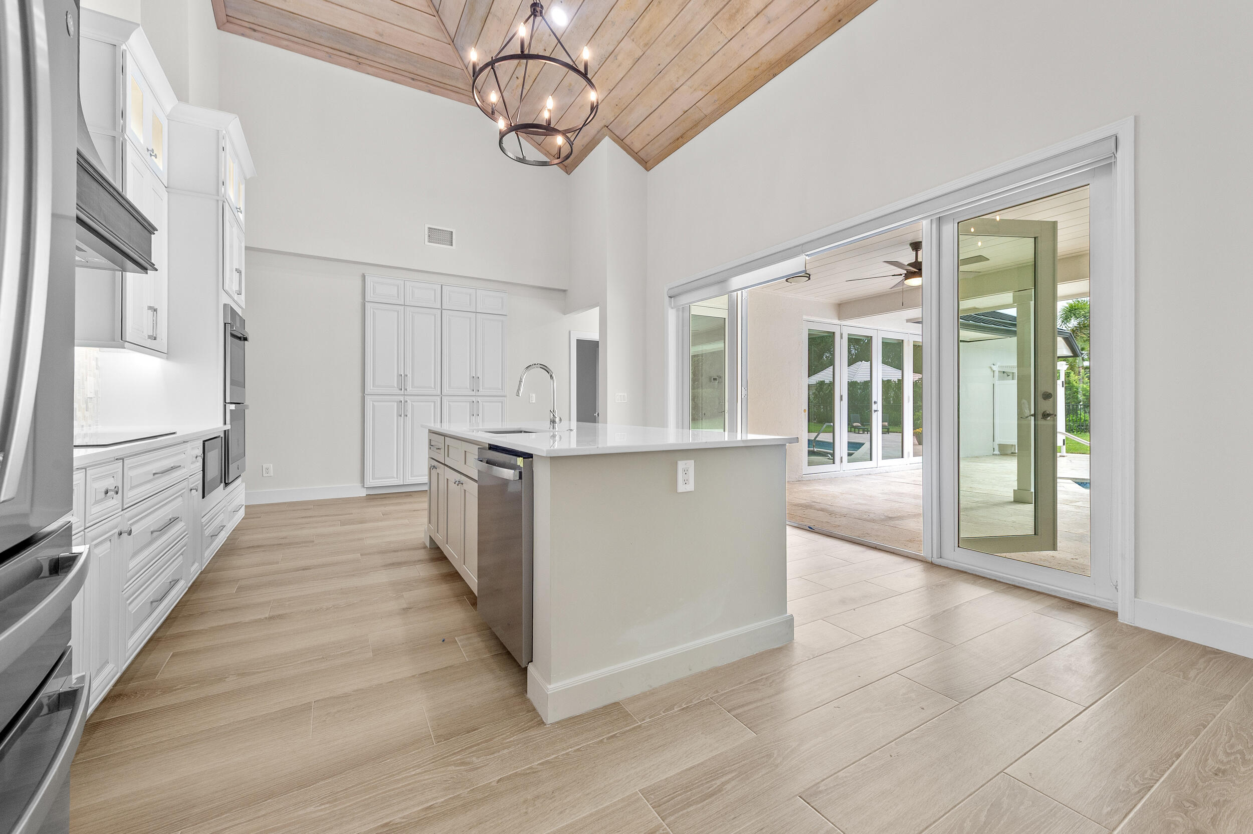 HERITAGE OAKS - Residential