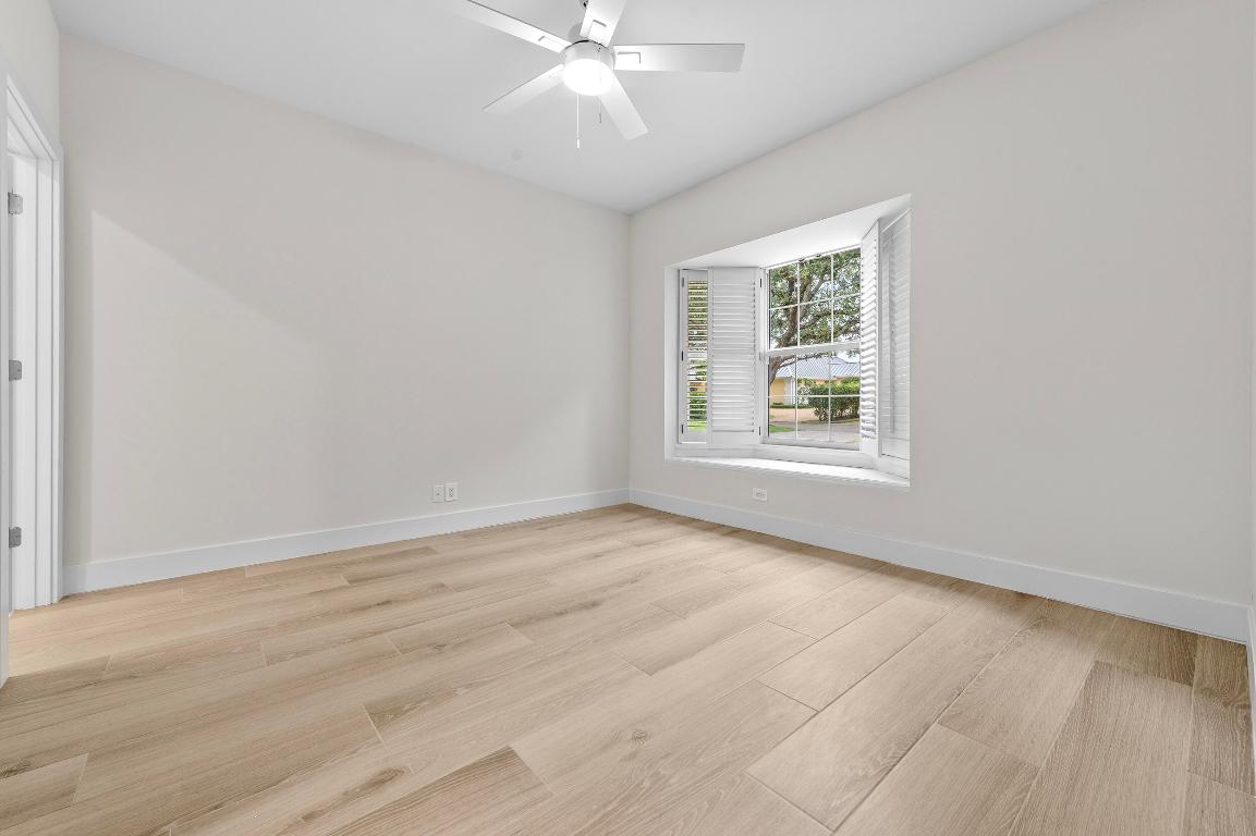 HERITAGE OAKS - Residential