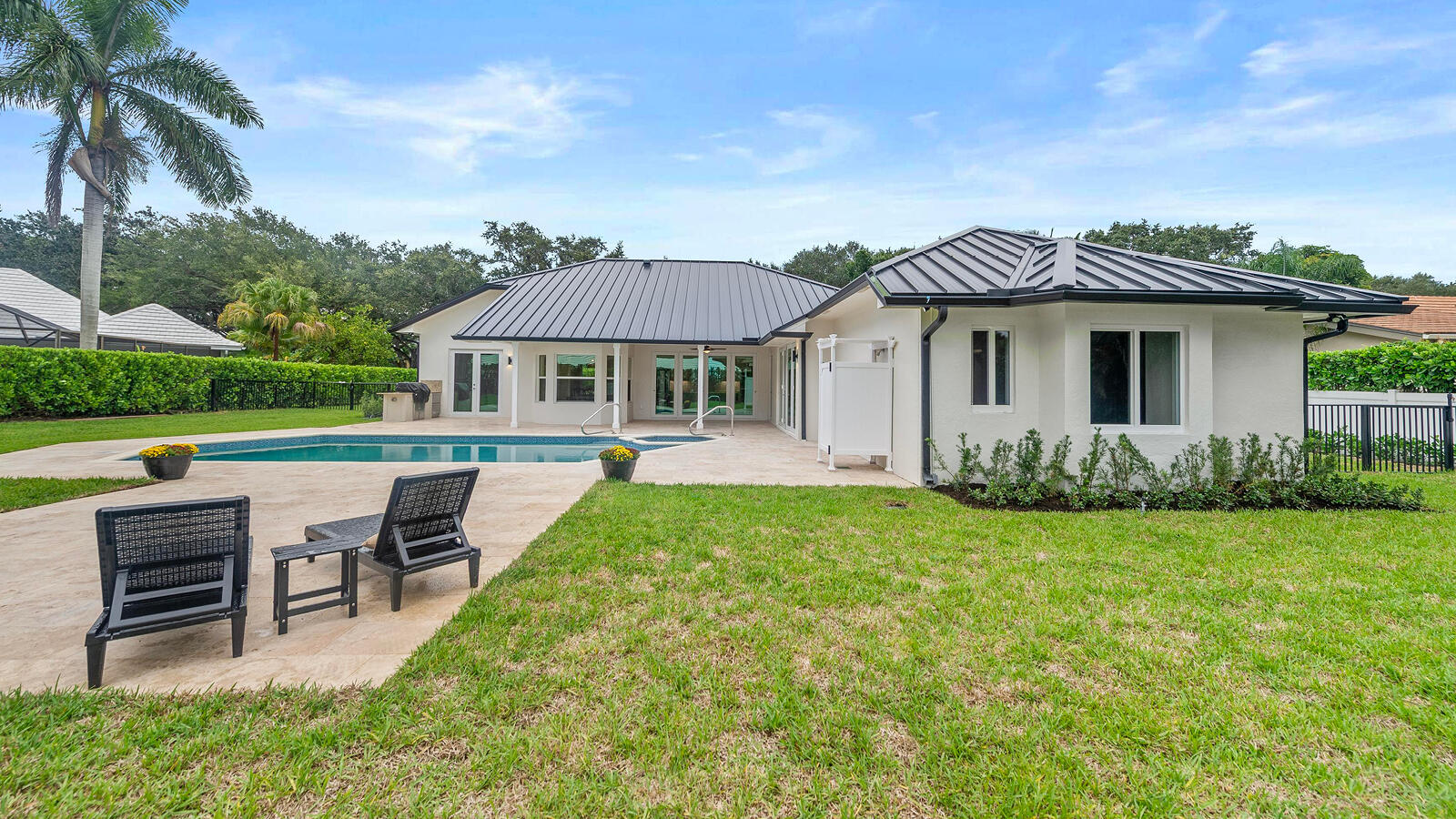 HERITAGE OAKS - Residential