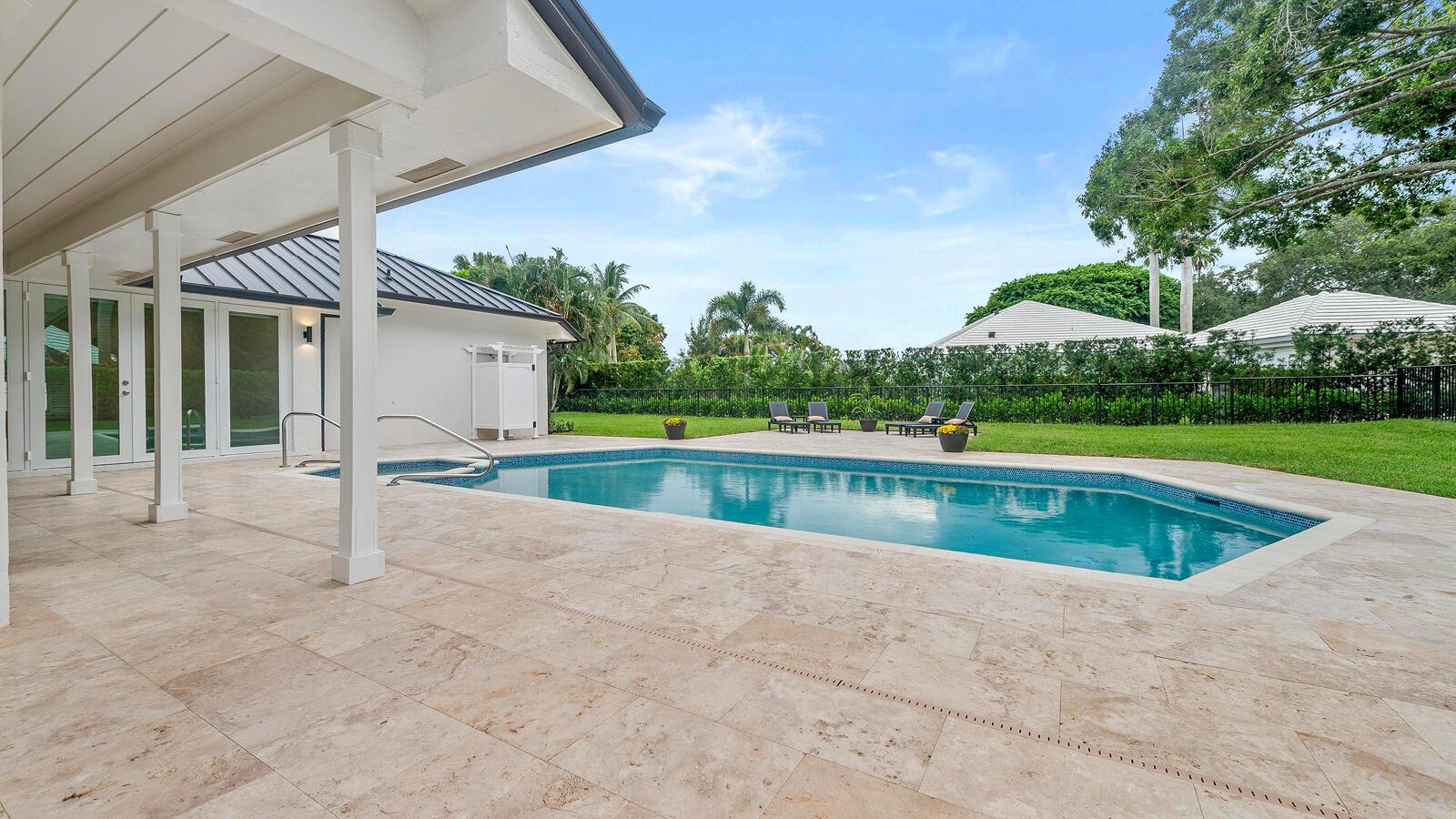 HERITAGE OAKS - Residential