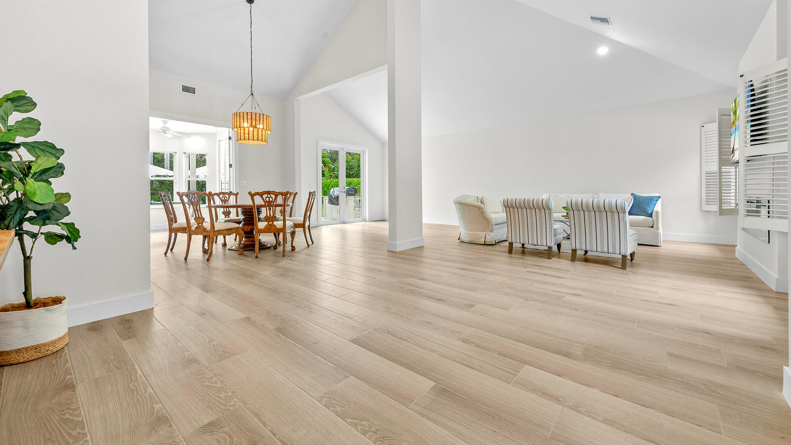 HERITAGE OAKS - Residential