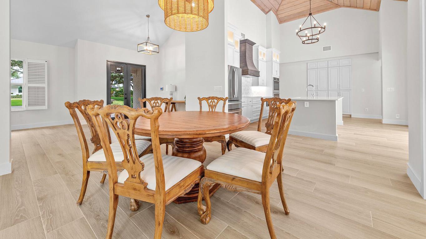 HERITAGE OAKS - Residential