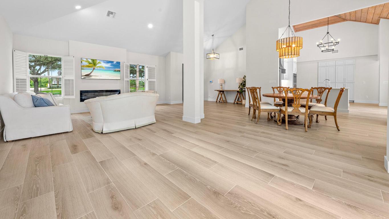 HERITAGE OAKS - Residential