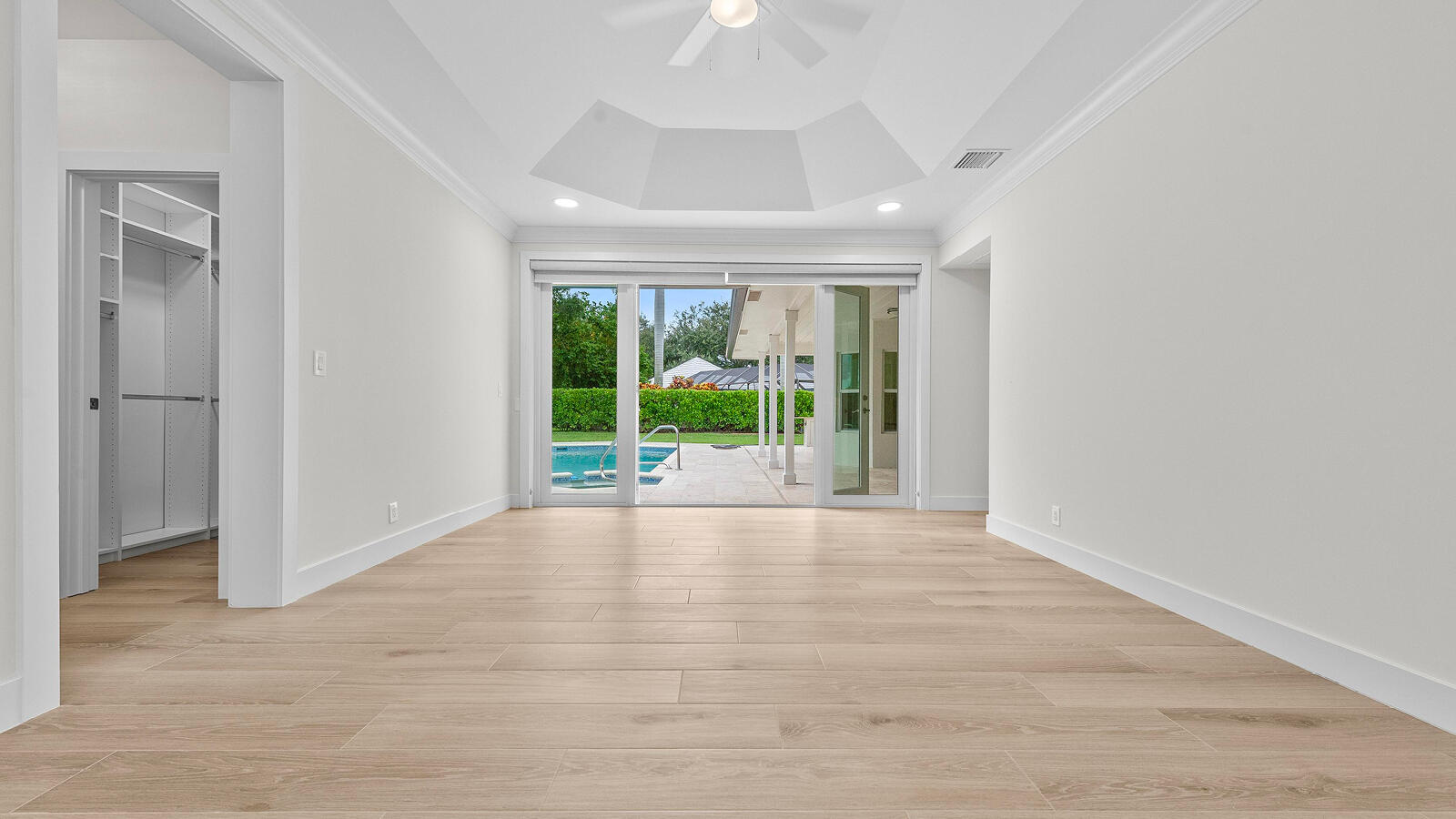 HERITAGE OAKS - Residential